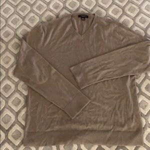 Banana Republic Men’s Cashmere V-neck Sweater